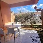 Le Primavea Rez-de-chaussee De Jardin Lejlighed