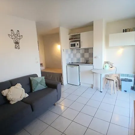 Le Primavea Rez-de-chaussee De Jardin Apartmán